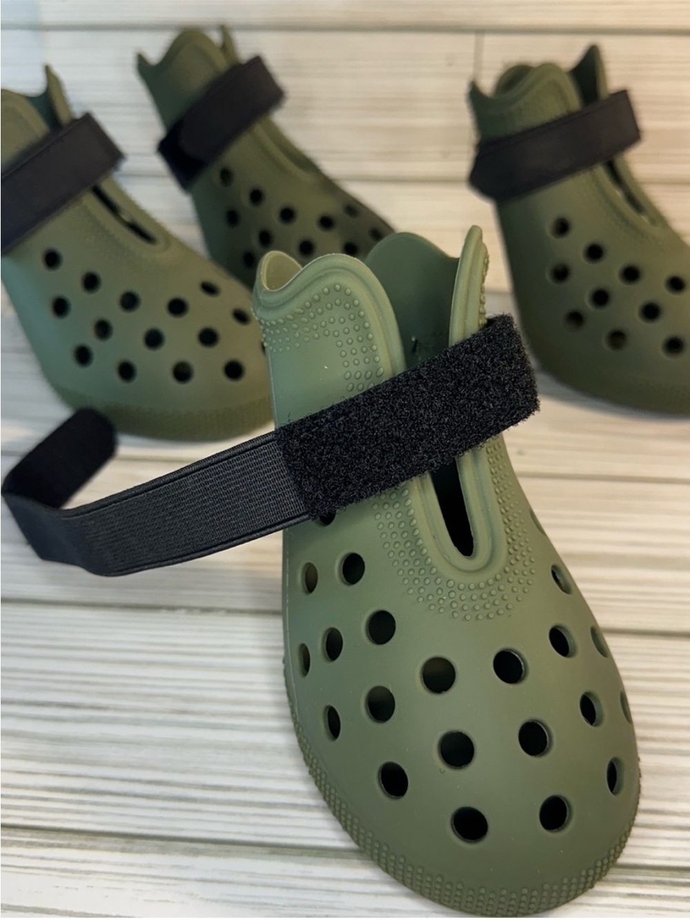Dog Shoes for Hot Pavement Comfortable Paw Protection
Size XL Green Booties Rain - Picture 7 of 14